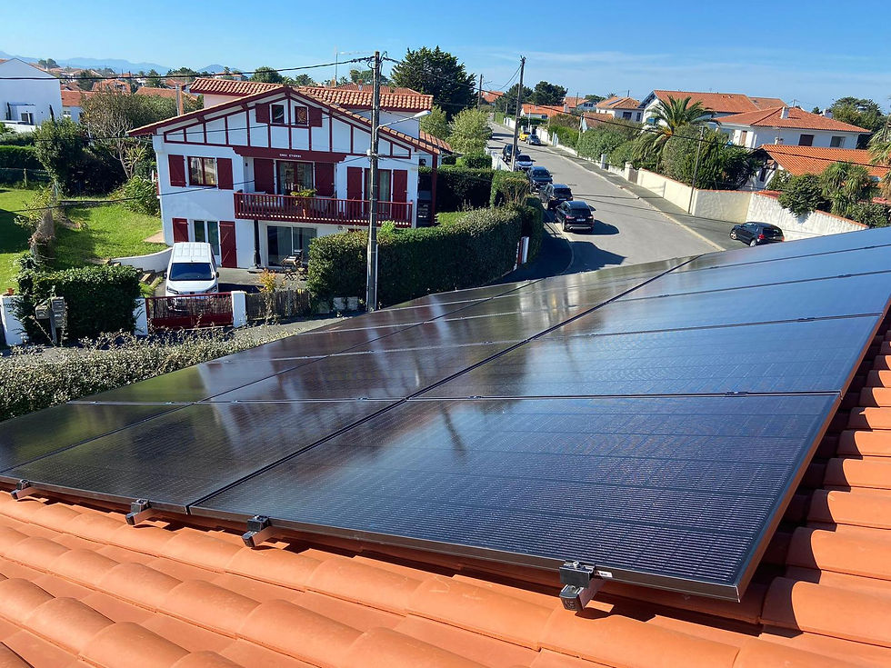 Installation photovoltaïque réalisée par CR2P sur une maison